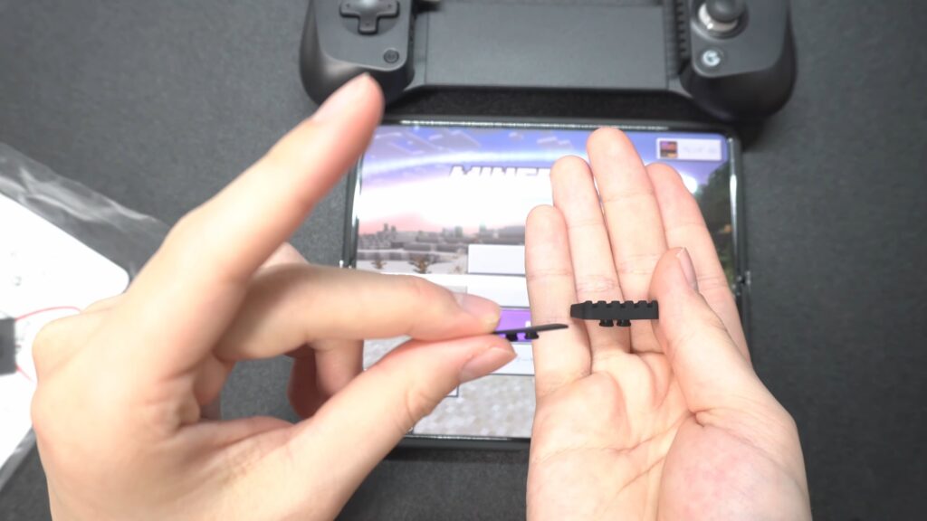 GameSir X5 Liteに付属するクッションパッド（大小サイズ）を並べた写真